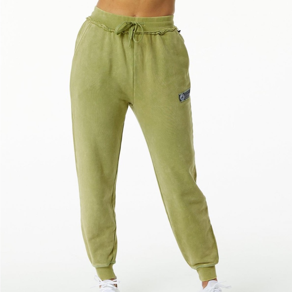 Alphalete | Terry Joggers (light green)